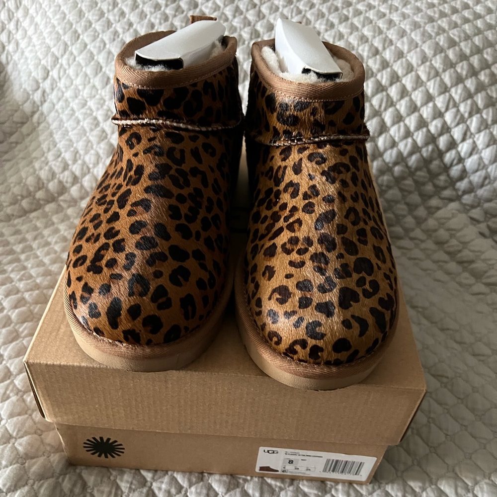 UGG Classic Ultra Mini Leopard